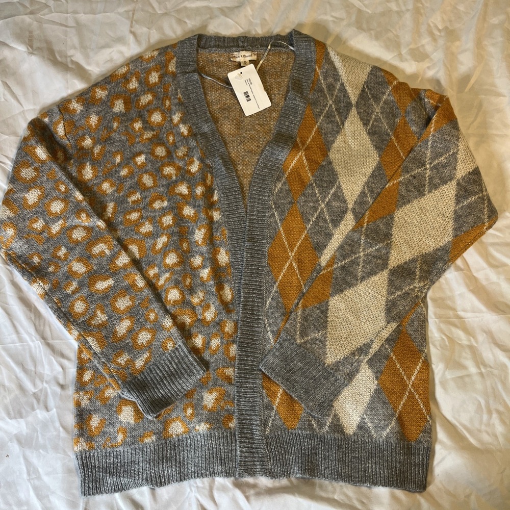 New NWT Hem & Thread Cardigan Sweater Women Leopard Sleeve Argyle Soft Medium